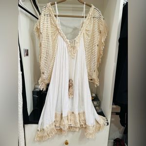 Ranees white cover up medium NWOT